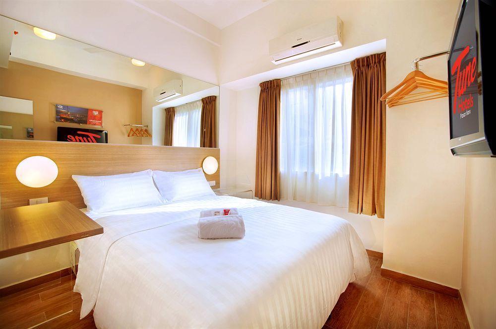 Monoloog Hotel Bekasi Luaran gambar