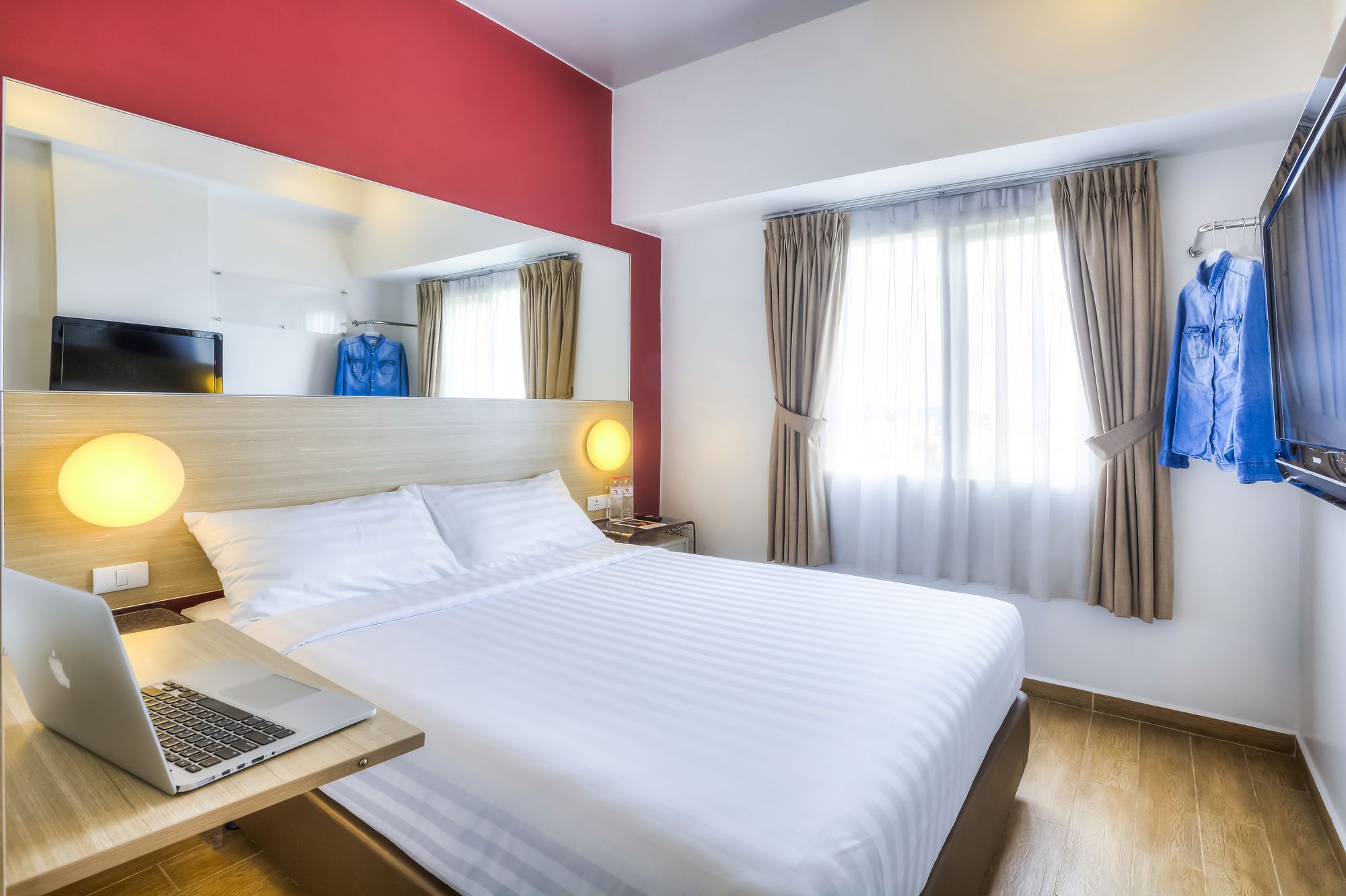 Monoloog Hotel Bekasi Luaran gambar